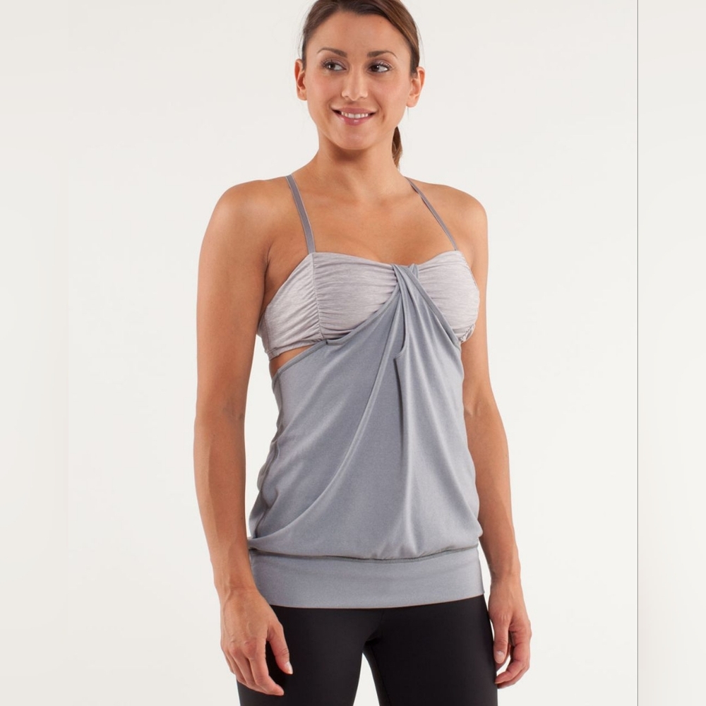 Lululemon Hot But Not Tank in Fossil / Metallic Silver